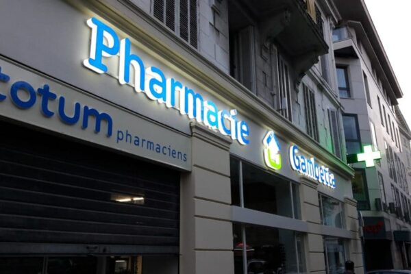 Enseigne lumineuse pharmacie enseigne led pharmacie signalétique intérieur et extérieur pharmacie enseigniste Toulouse