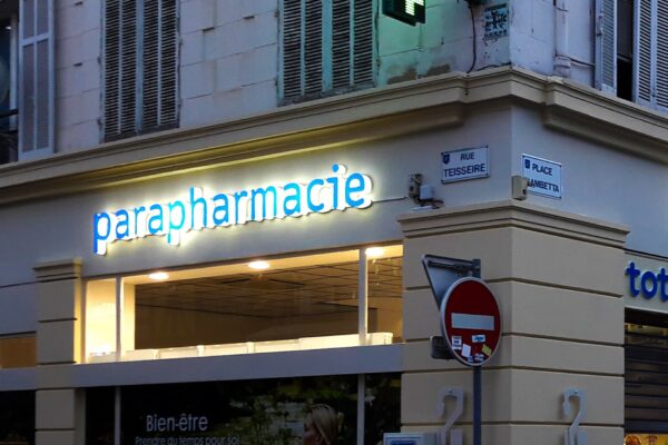 Enseigne pharmacie Toulouse enseigne lumineuse led