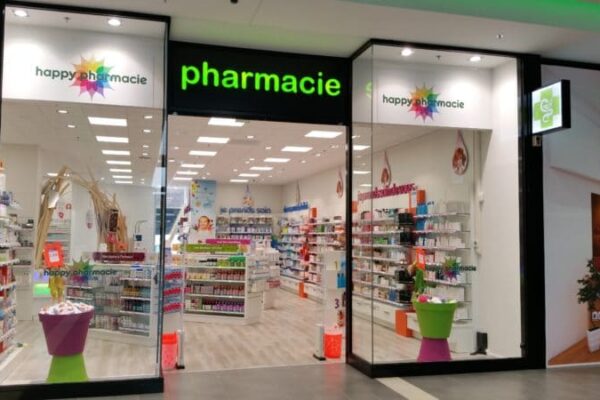 Enseigne lumineuse pharmacie Enseigne rétro-éclairée & texte évidé , enseigniste Toulouse