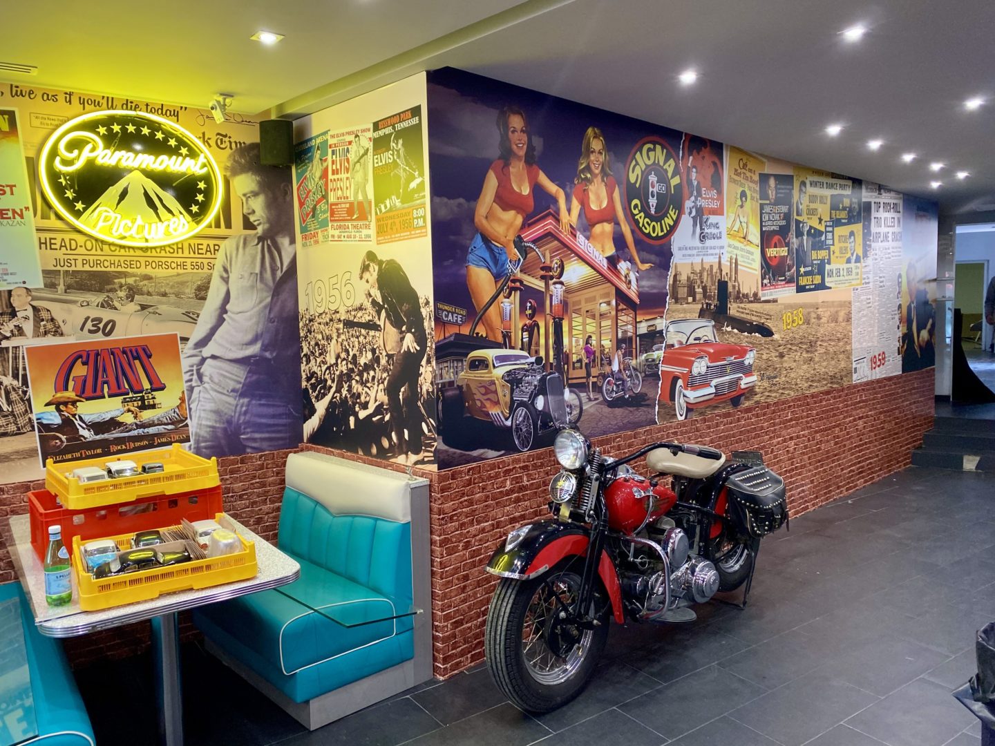 Habillage-mural-Toulouse-signaletique-1-1440x1080
