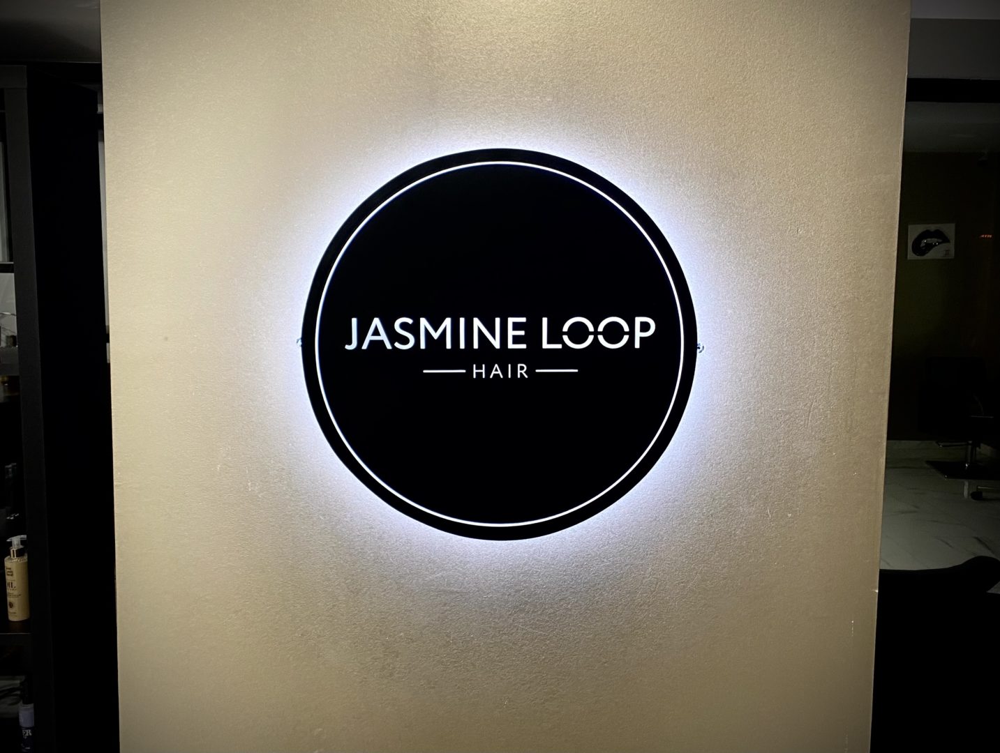 Signaletique-enseigne-led-Toulouse-2-1433x1080