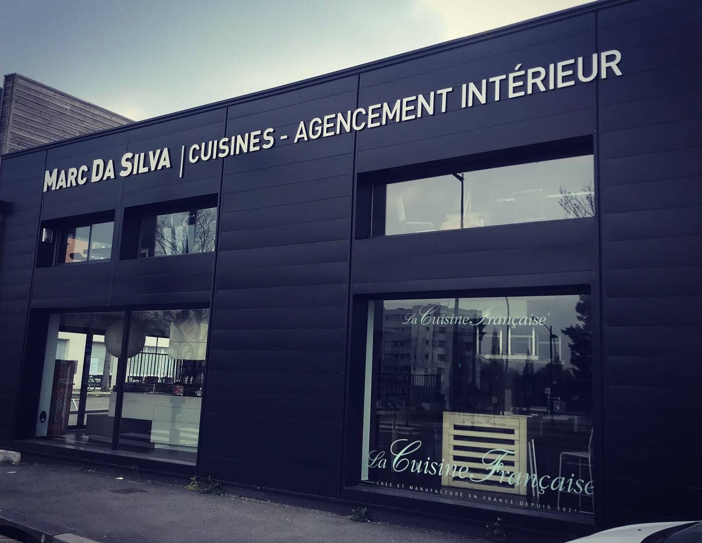 Enseigne lettres découpées pour cuisiniste Marc Da Silva à Toulouse