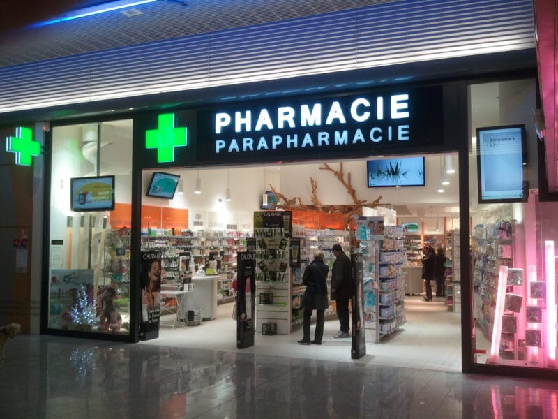 Enseigne-lumineuse-pharmacie-e1569508908534