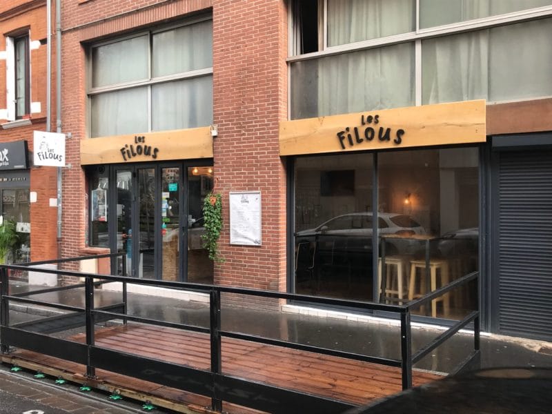 Enseigne en bois pour restaurant Les Filous à Toulouse