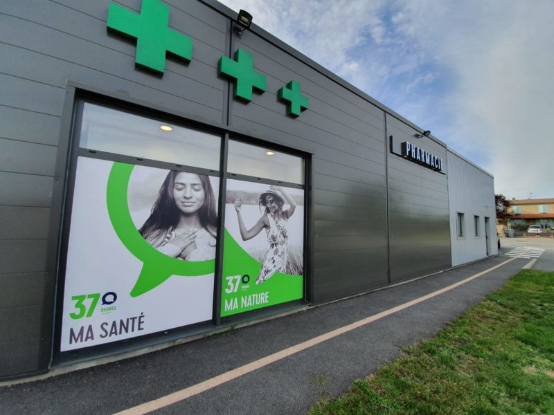 Marquage-vitrine-Toulouse-signaletique-2-e1585066958911